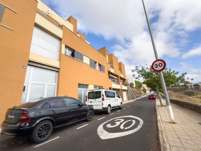 3 quarto Moradia em Banda para venda em Santa Cruz de Tenerife - 265 000 € (Ref: 9543766)