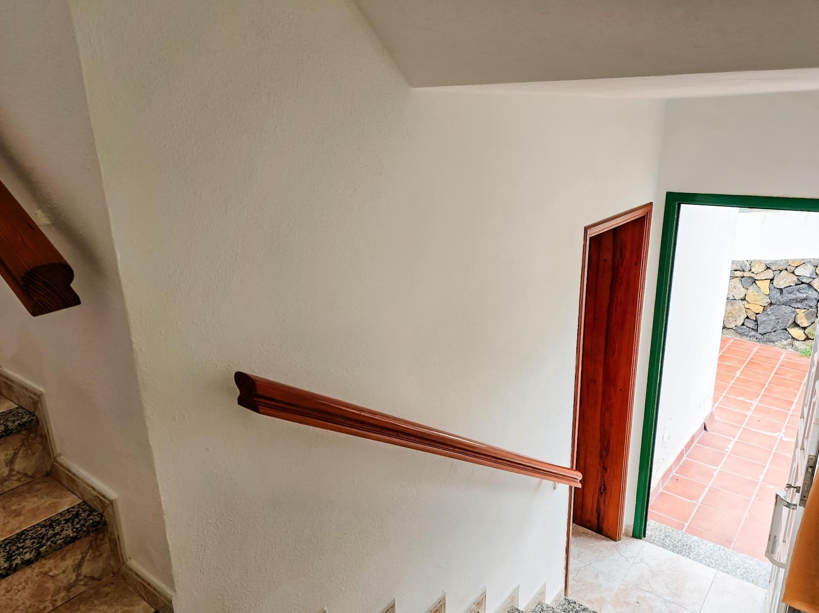 2 bedroom Apartment for rent in Barlovento with garage - € 750 (Ref: 9625798)