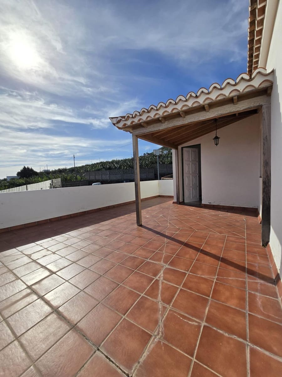 2 bedroom Apartment for rent in Barlovento with garage - € 750 (Ref: 9625798)