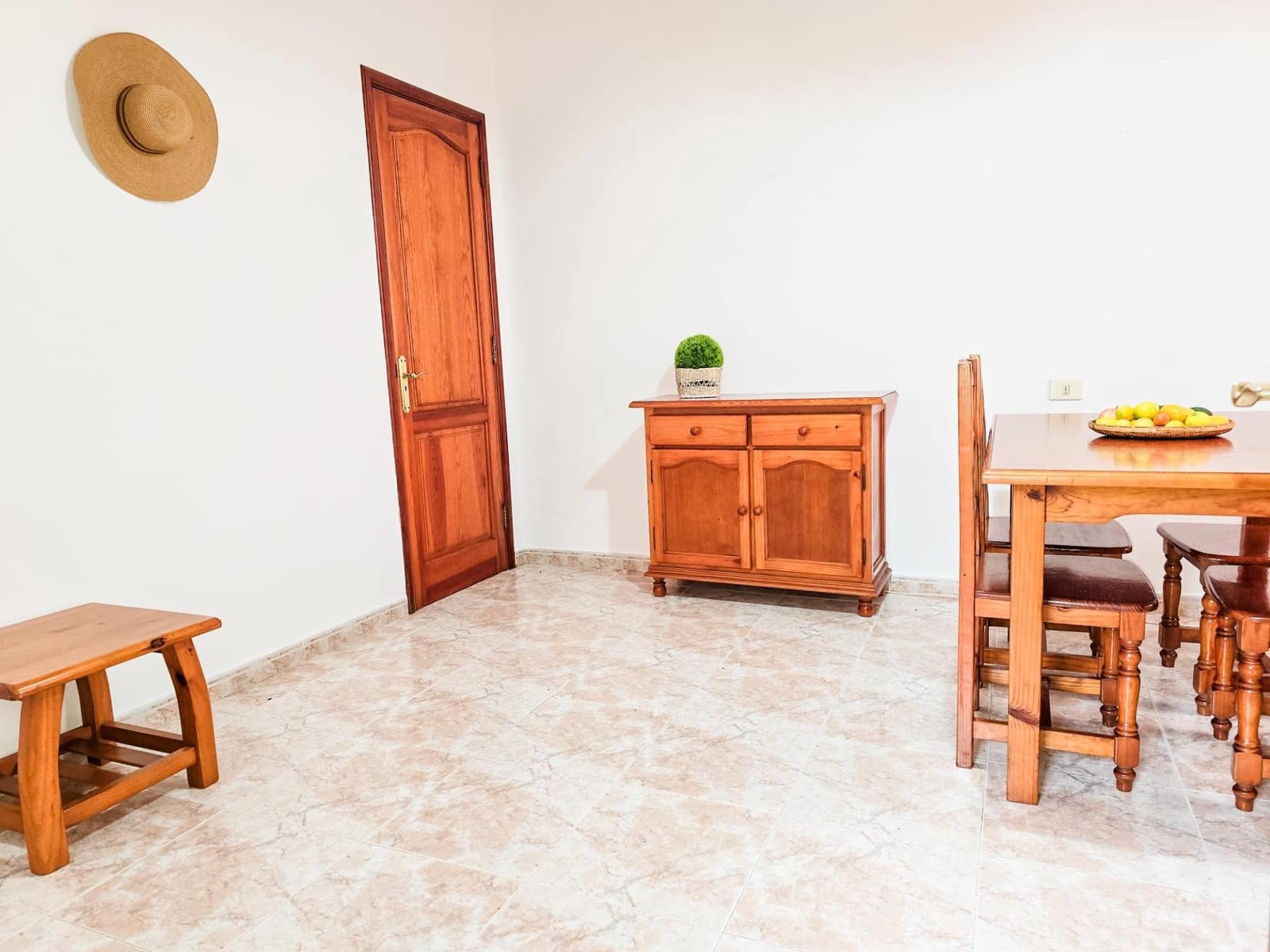 2 bedroom Apartment for rent in Barlovento with garage - € 750 (Ref: 9625798)