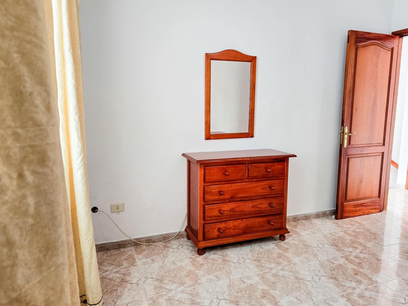 2 bedroom Apartment for rent in Barlovento with garage - € 750 (Ref: 9625798)