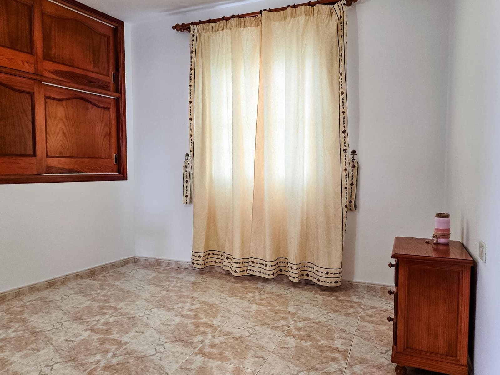 2 bedroom Apartment for rent in Barlovento with garage - € 750 (Ref: 9625798)