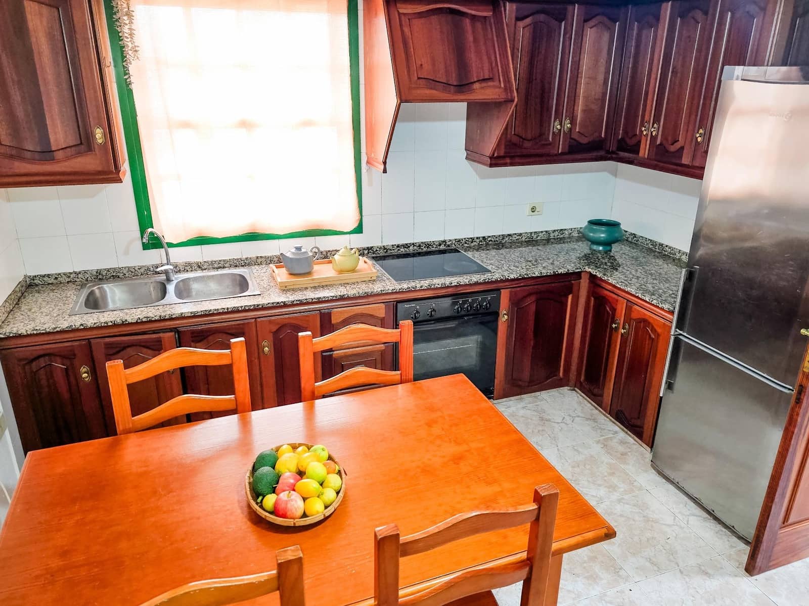 2 bedroom Apartment for rent in Barlovento with garage - € 750 (Ref: 9625798)