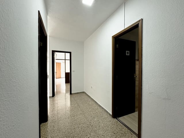 4 sypialnia Biuro do wynajęcia w Zona Centro, Santa Cruz de Tenerife - 850 € (Ref: 9630139)