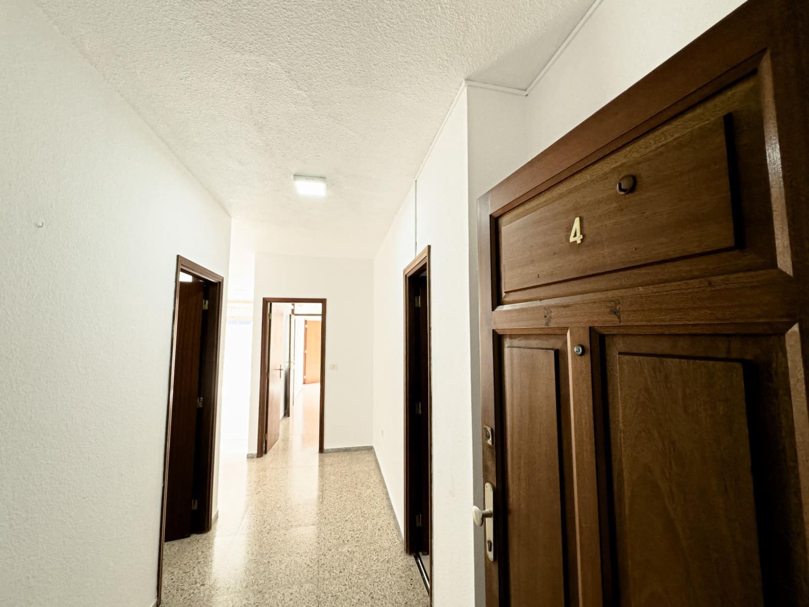 4 sypialnia Biuro do wynajęcia w Santa Cruz de Tenerife - 850 € (Ref: 9630139)