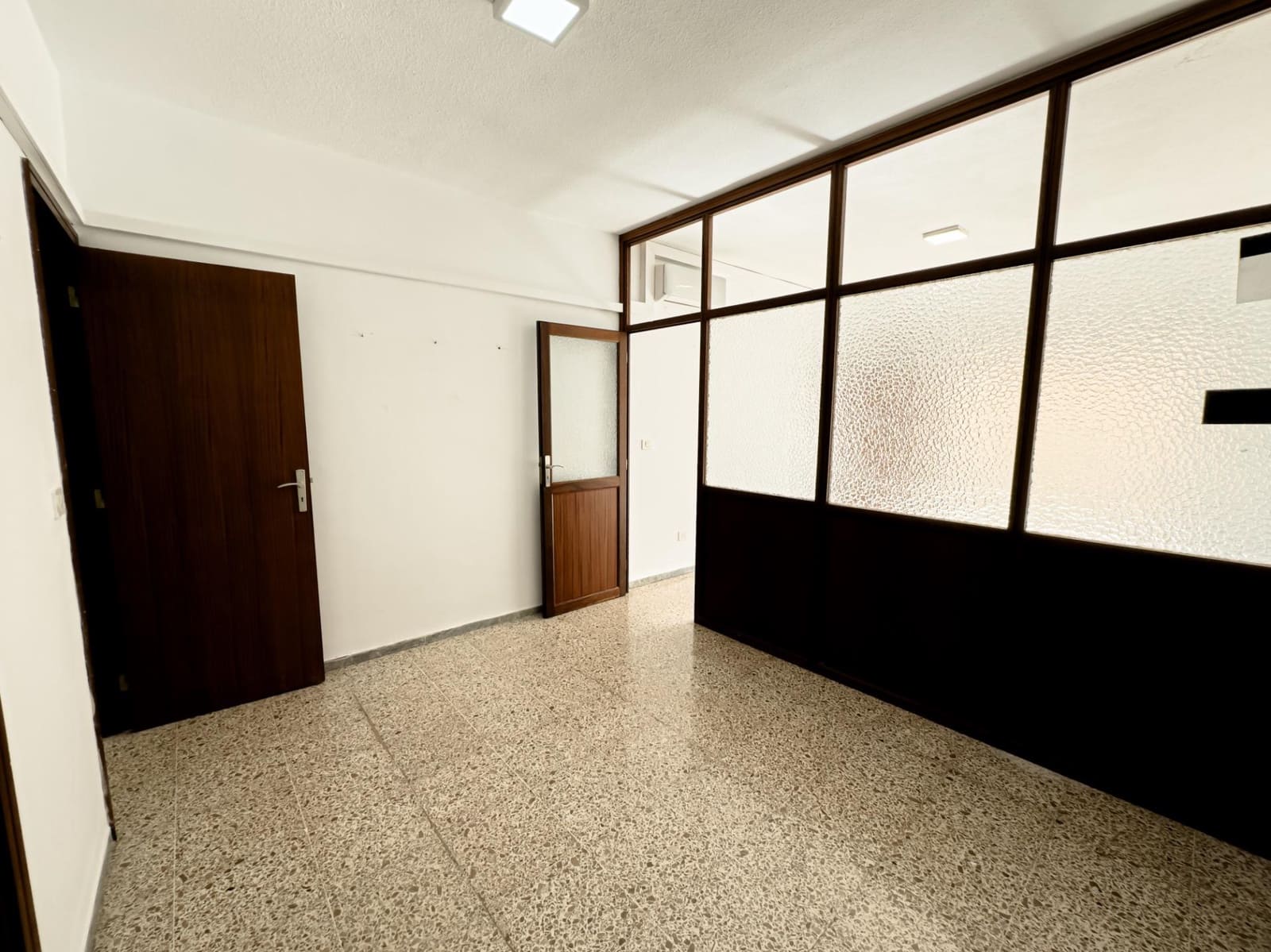 4 sypialnia Biuro do wynajęcia w Santa Cruz de Tenerife - 850 € (Ref: 9630139)