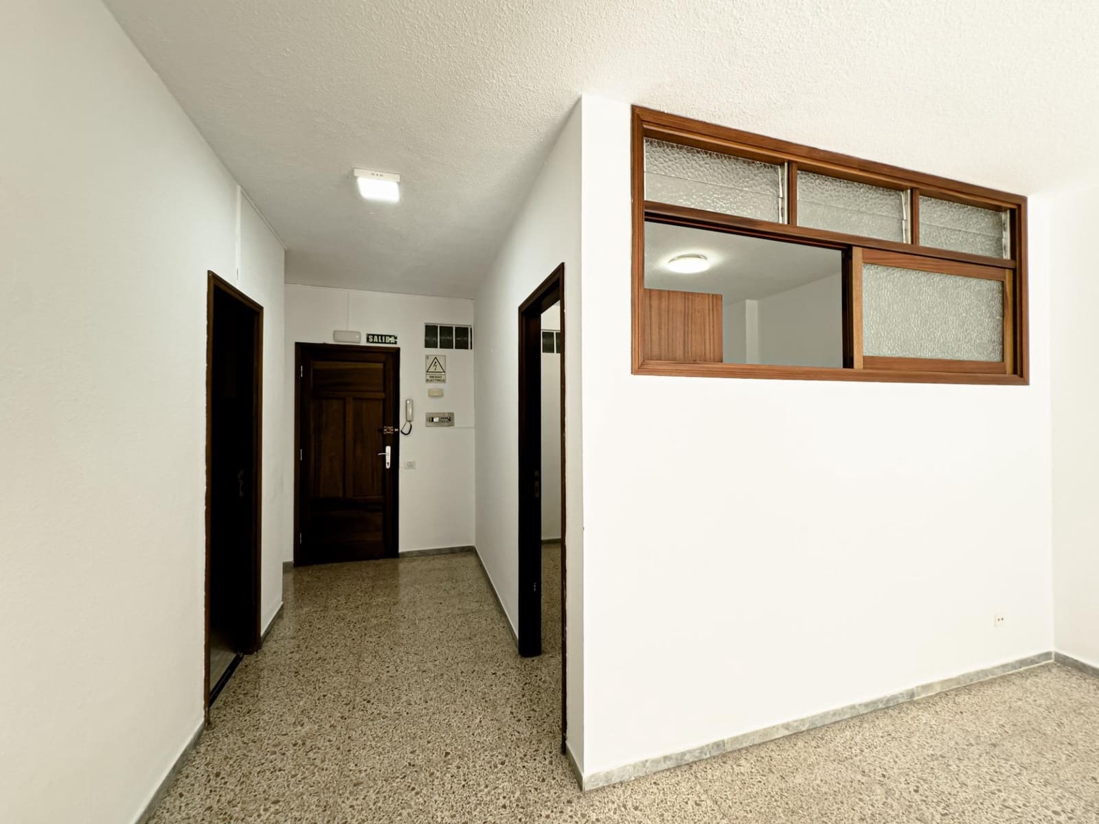 4 sypialnia Biuro do wynajęcia w Santa Cruz de Tenerife - 850 € (Ref: 9630139)