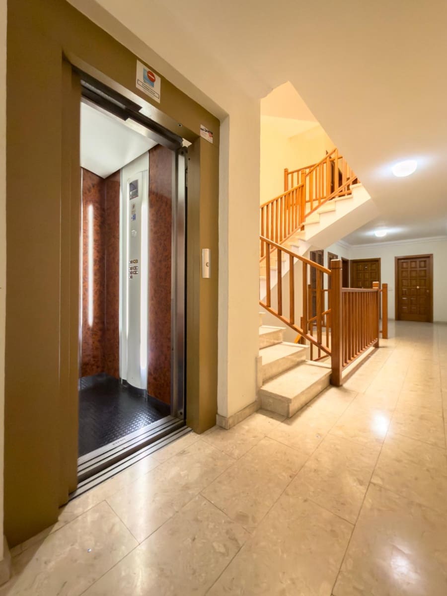 3 bedroom Apartment for sale in San Cristobal de La Laguna with garage - € 320,000 (Ref: 9843605)