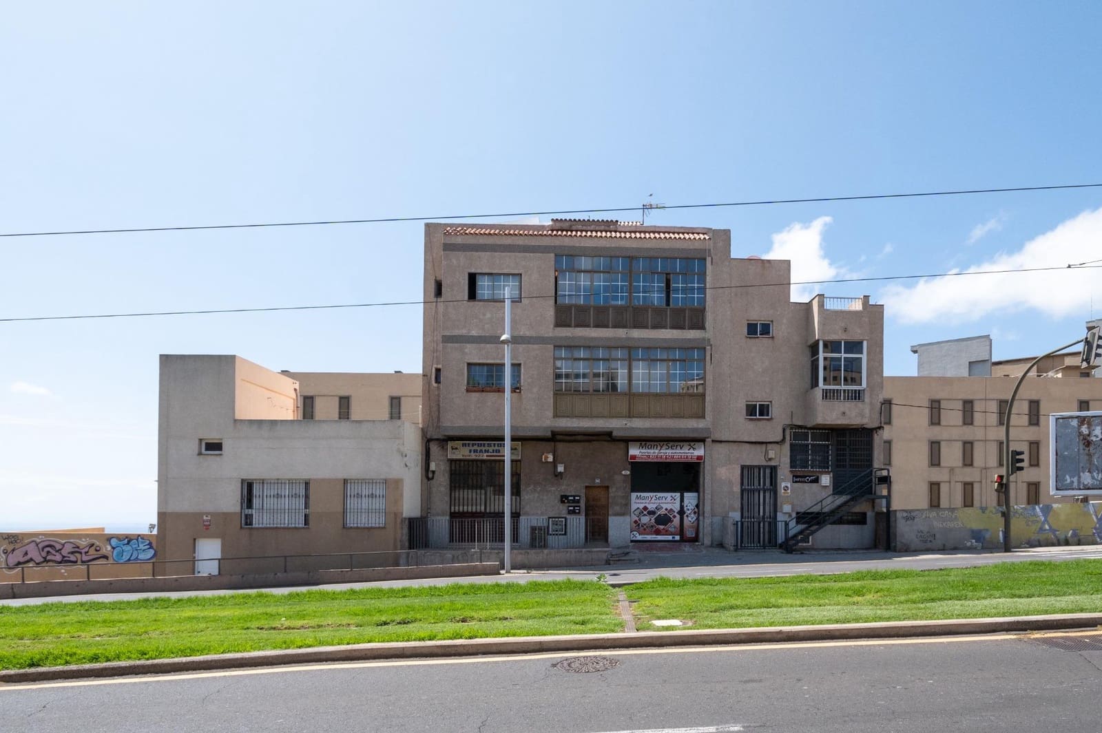 4 bedroom Flat for sale in Santa Cruz de Tenerife - € 235,000 (Ref: 9849500)