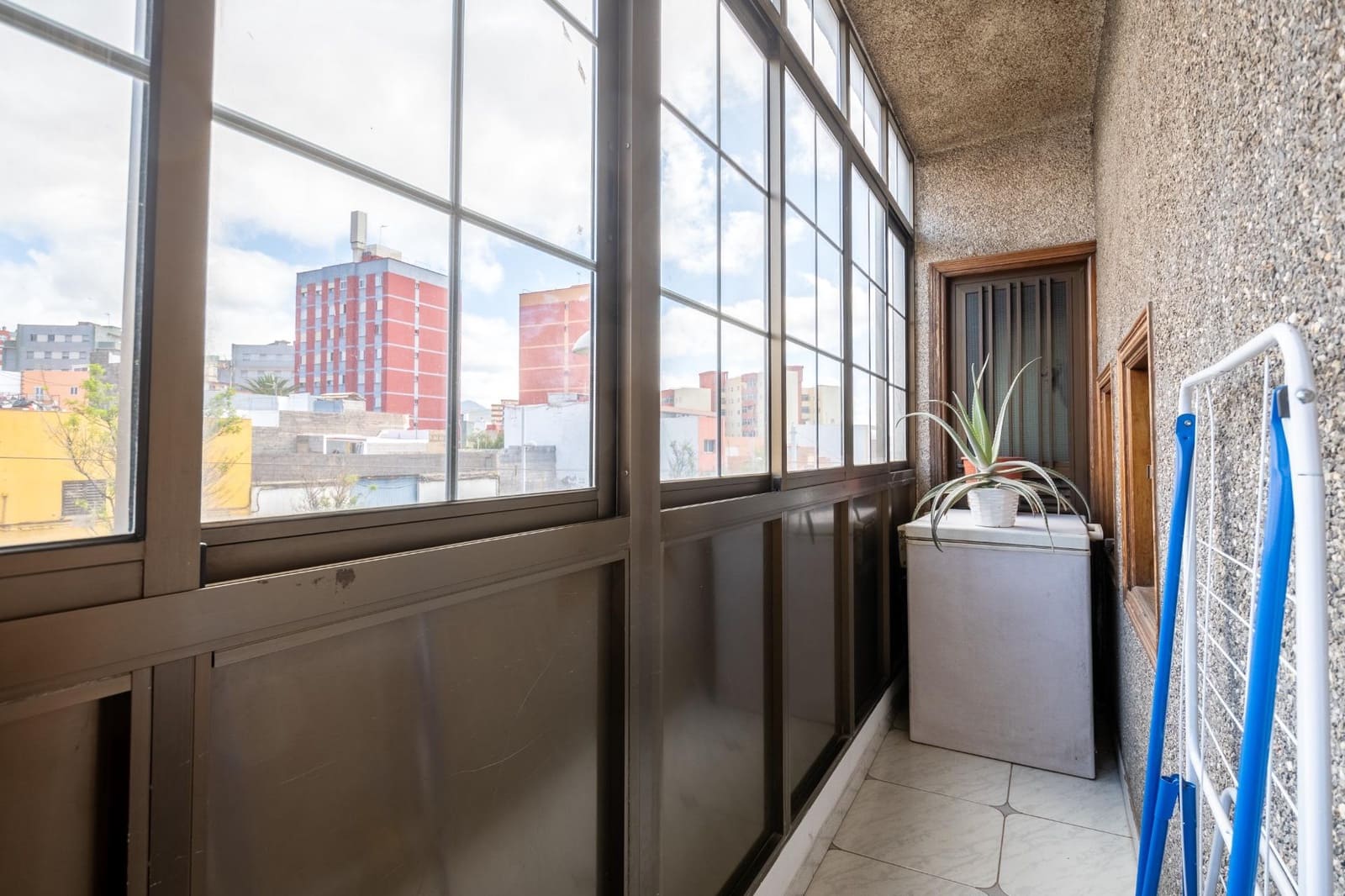 4 bedroom Flat for sale in Santa Cruz de Tenerife - € 235,000 (Ref: 9849500)