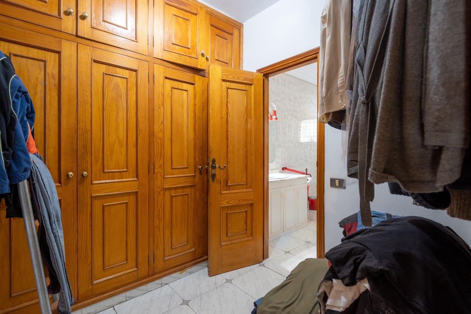 4 bedroom Flat for sale in Santa Cruz de Tenerife - € 235,000 (Ref: 9849500)