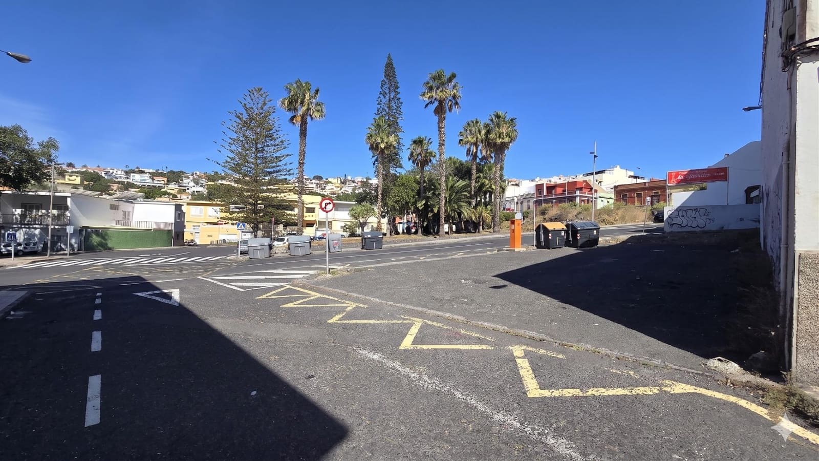 Tontti myytävänä paikassa Santa Cruz de Tenerife - 90 000 € (Ref: 9861960)