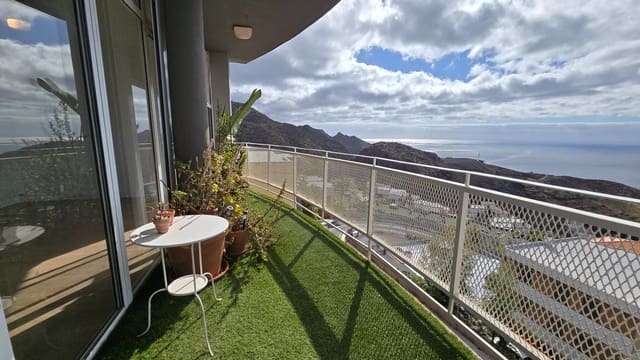 3 bedroom Flat for rent in Santa Cruz de Tenerife with garage - € 1,700 (Ref: 9865281)