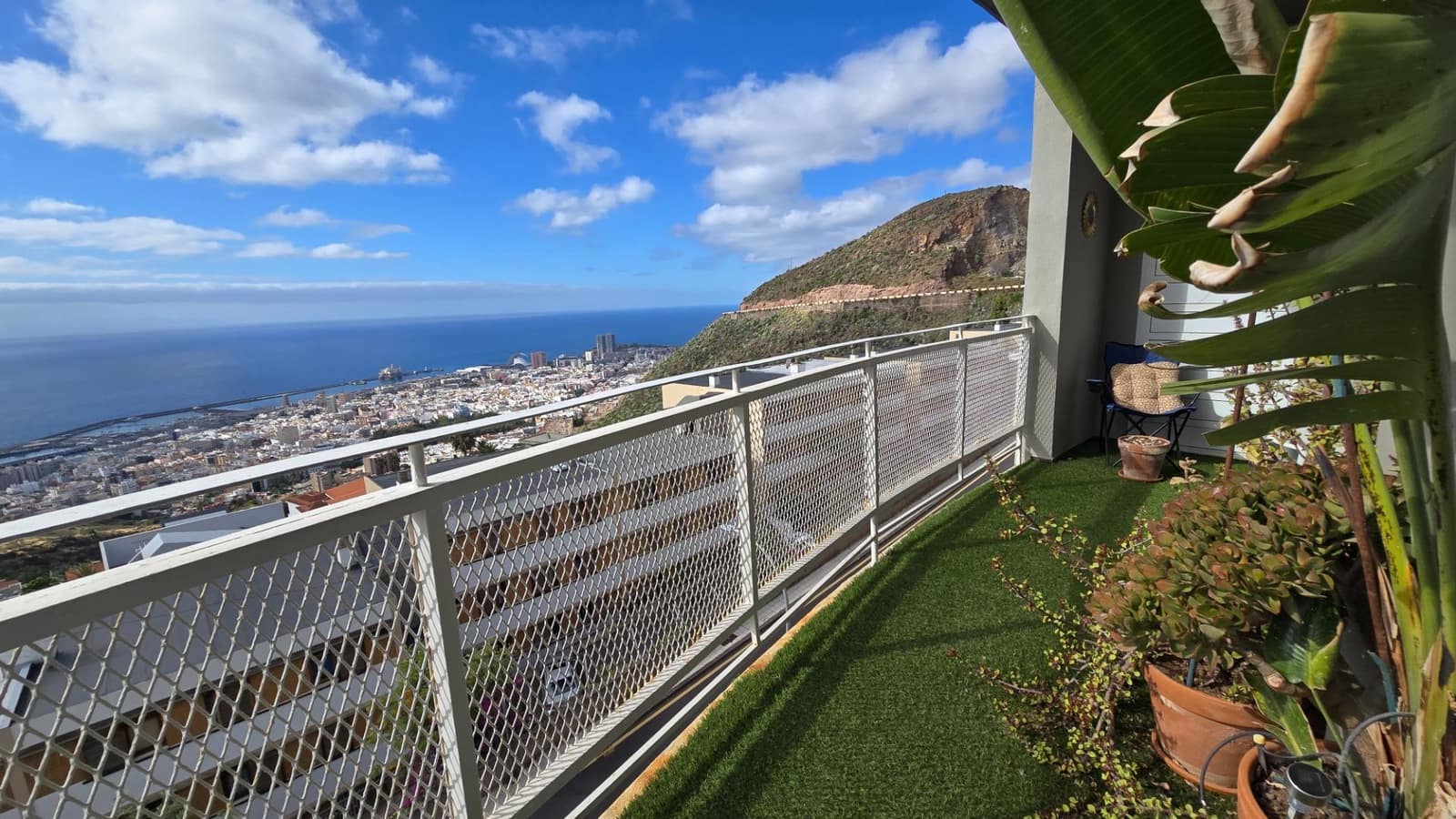 3 bedroom Flat for rent in Santa Cruz de Tenerife with garage - € 1,700 (Ref: 9865281)