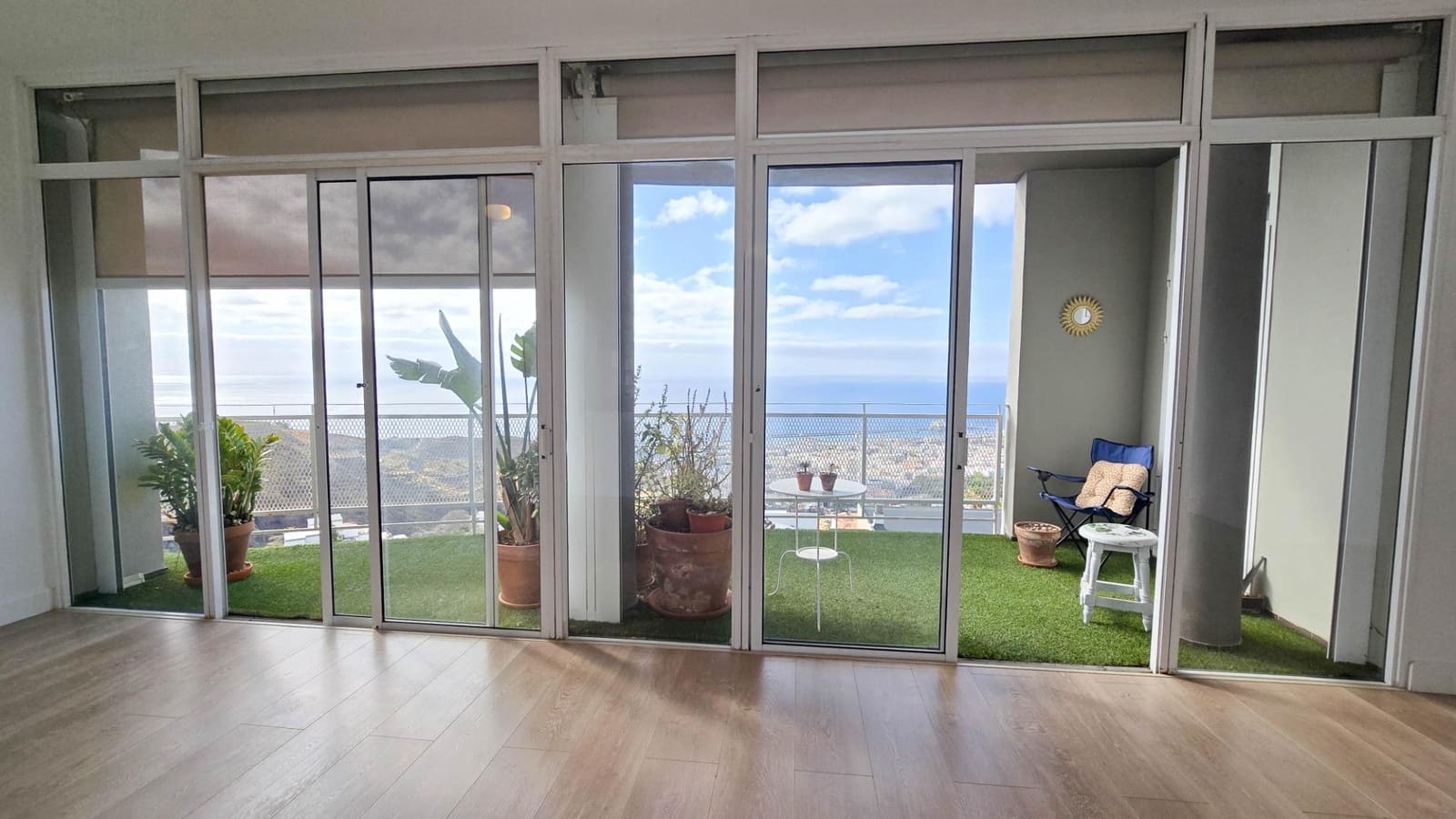 3 bedroom Flat for rent in Santa Cruz de Tenerife with garage - € 1,700 (Ref: 9865281)