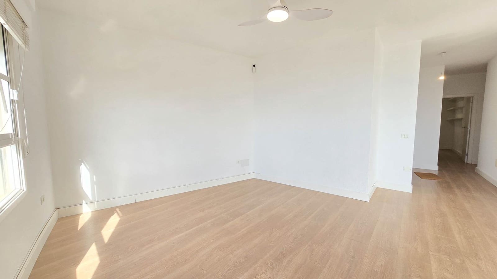 3 bedroom Flat for rent in Santa Cruz de Tenerife with garage - € 1,700 (Ref: 9865281)