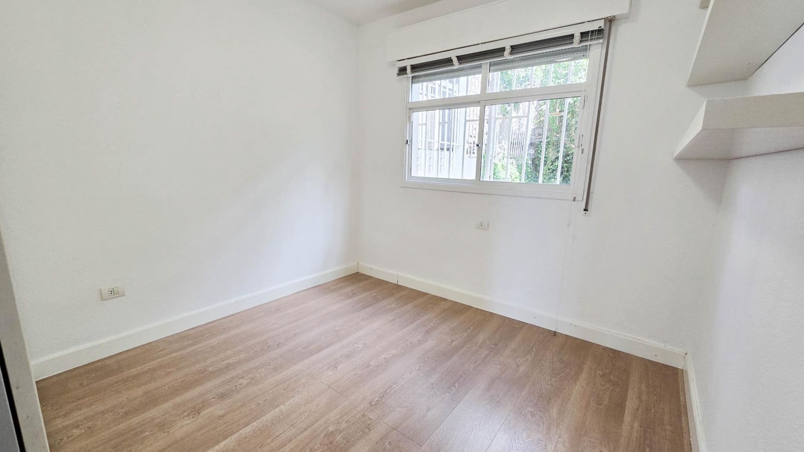 3 bedroom Flat for rent in Santa Cruz de Tenerife with garage - € 1,700 (Ref: 9865281)