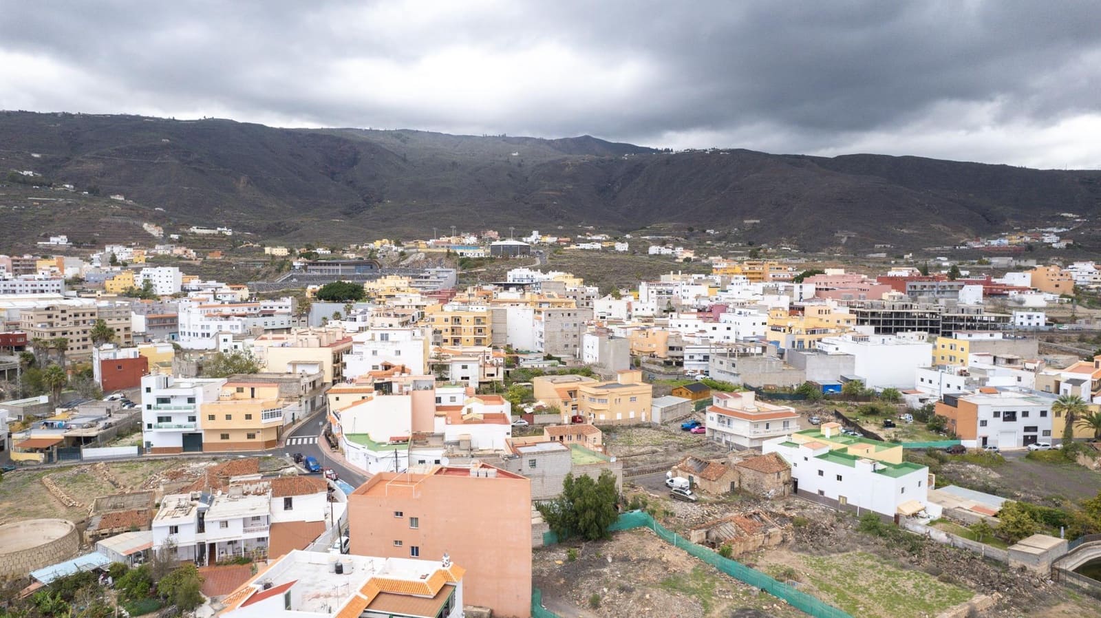 Building Plot for sale in Valle de San Lorenzo - € 99,000 (Ref: 9865283)