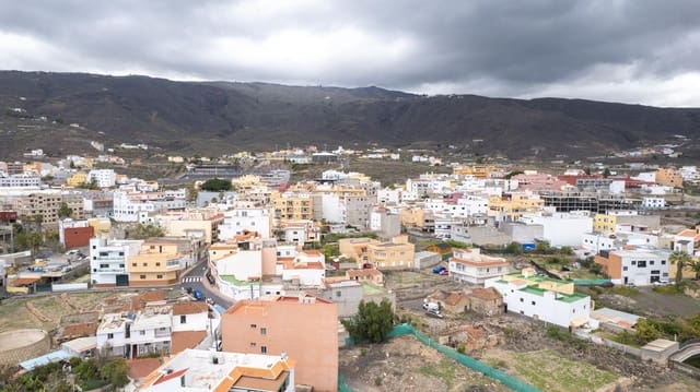 Byggetomt til salgs i Valle de San Lorenzo, Arona - € 99 000 (Ref: 9865283)