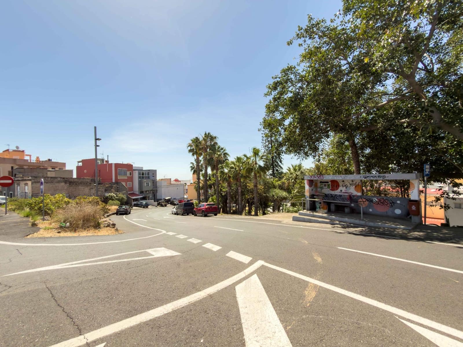 Commercial for sale in Santa Cruz de Tenerife with garage - € 225,000 (Ref: 9865284)