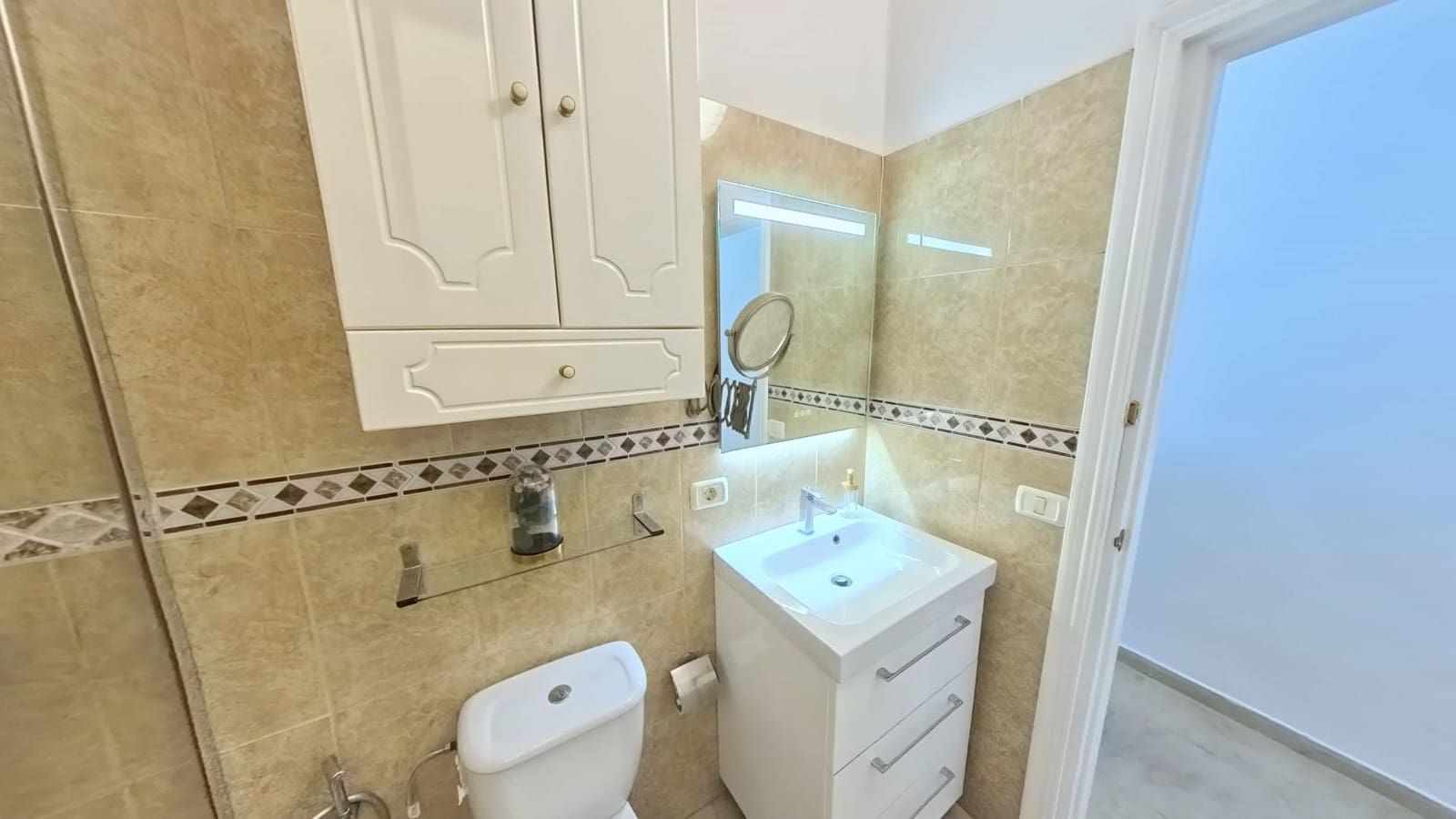3 bedroom Flat for sale in Santa Cruz de Tenerife - € 370,000 (Ref: 9955955)