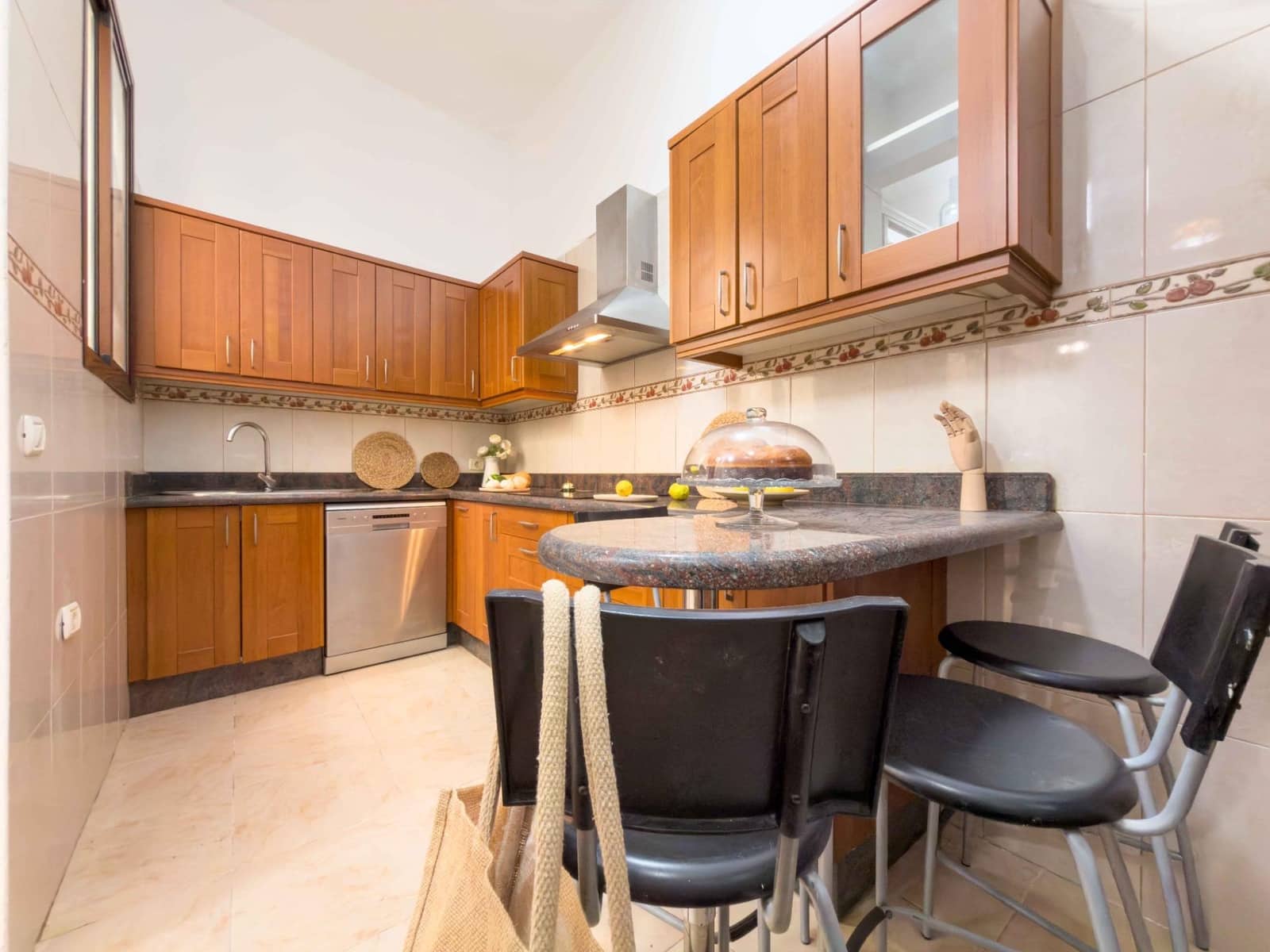 3 bedroom Flat for sale in Santa Cruz de Tenerife - € 370,000 (Ref: 9955955)