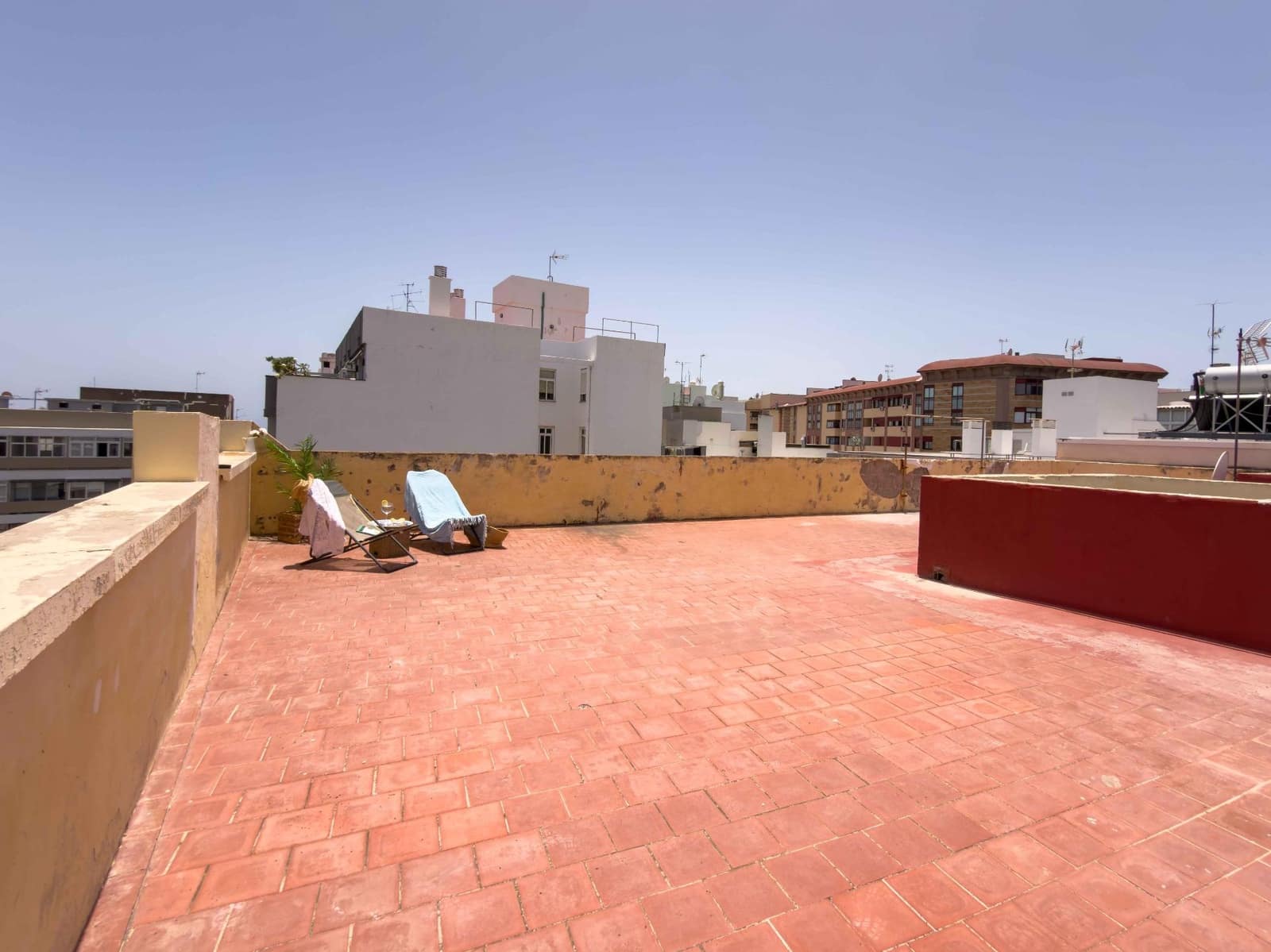 3 bedroom Flat for sale in Santa Cruz de Tenerife - € 370,000 (Ref: 9955955)