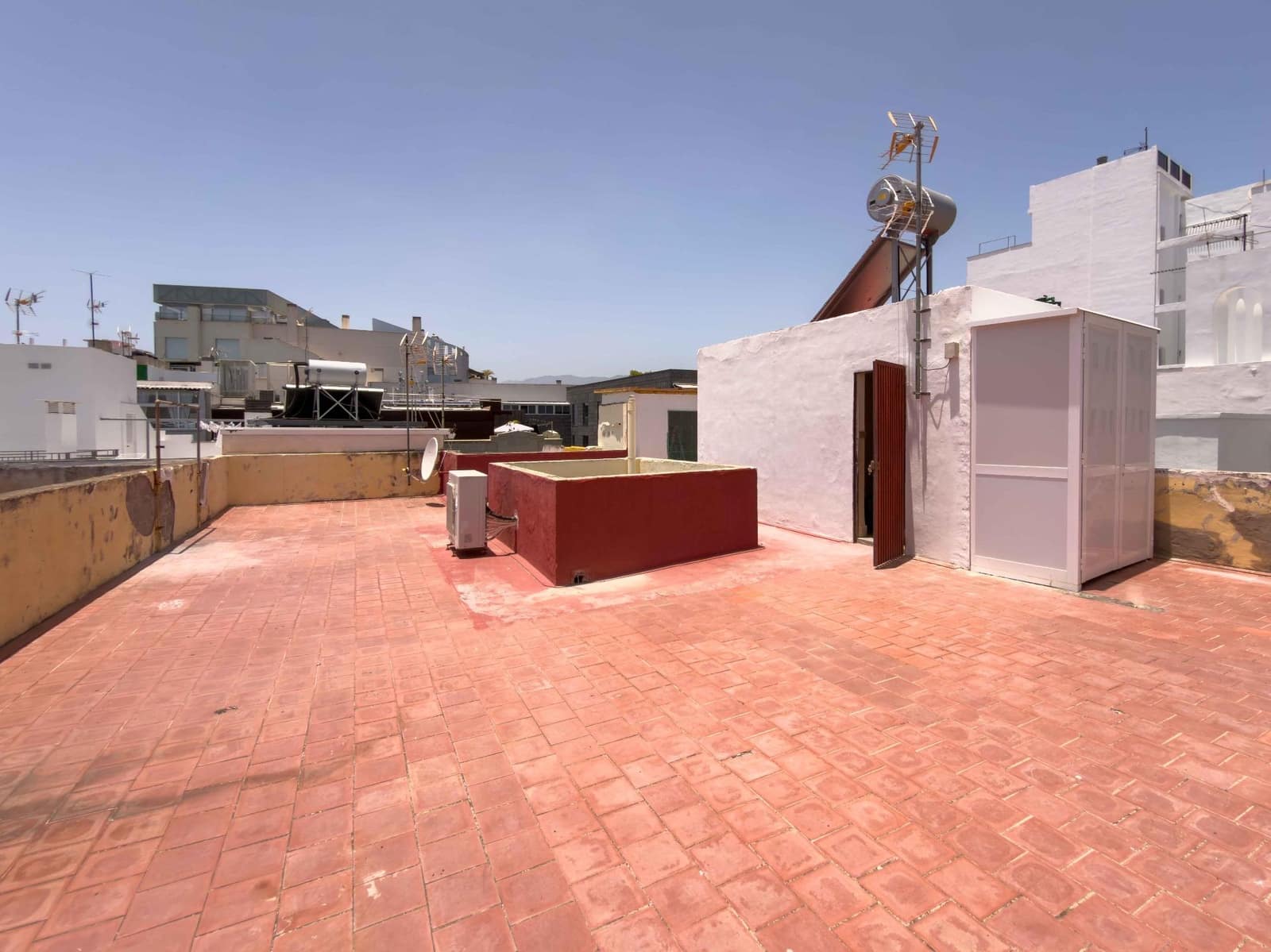 3 bedroom Flat for sale in Santa Cruz de Tenerife - € 370,000 (Ref: 9955955)
