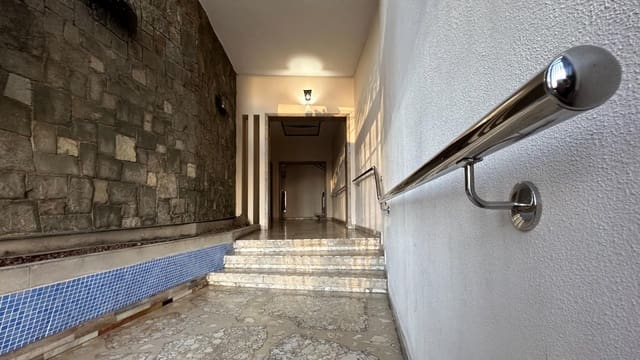Ufficio da affittare in Duggi, Santa Cruz de Tenerife - 1.350 € (Rif: 9986947)