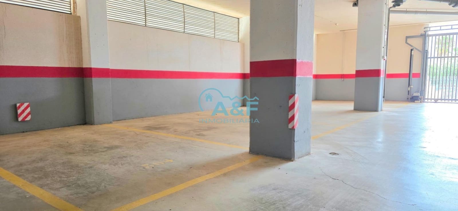 Garage for sale in Oropesa  - € 11,500 (Ref: 10038419)