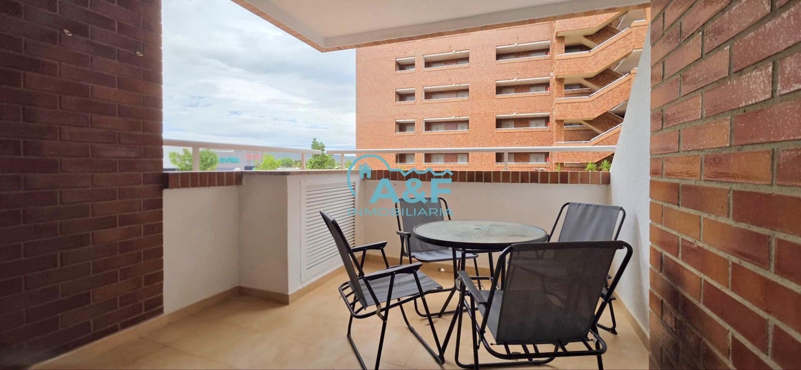 2 soverom Leilighet til leie i Oropesa  med svømmebasseng - € 700 (Ref: 10076547)