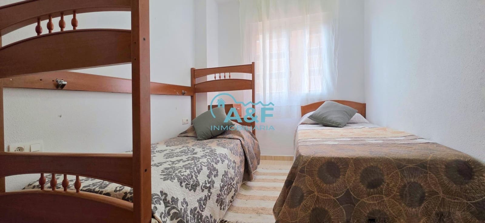 2 soverom Leilighet til leie i Oropesa  med svømmebasseng - € 700 (Ref: 10076547)