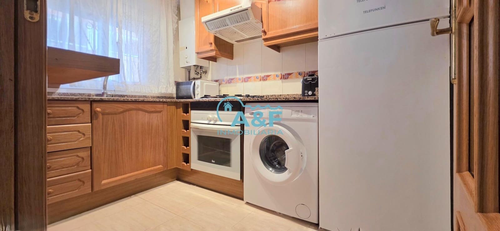 2 soverom Leilighet til leie i Oropesa  med svømmebasseng - € 700 (Ref: 10076547)