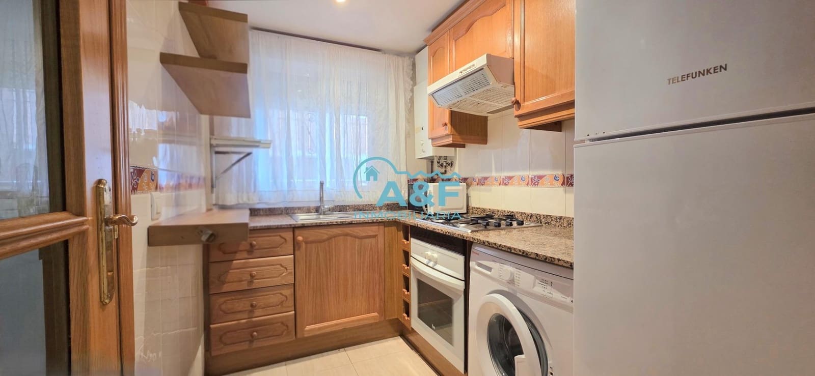 2 soverom Leilighet til leie i Oropesa  med svømmebasseng - € 700 (Ref: 10076547)