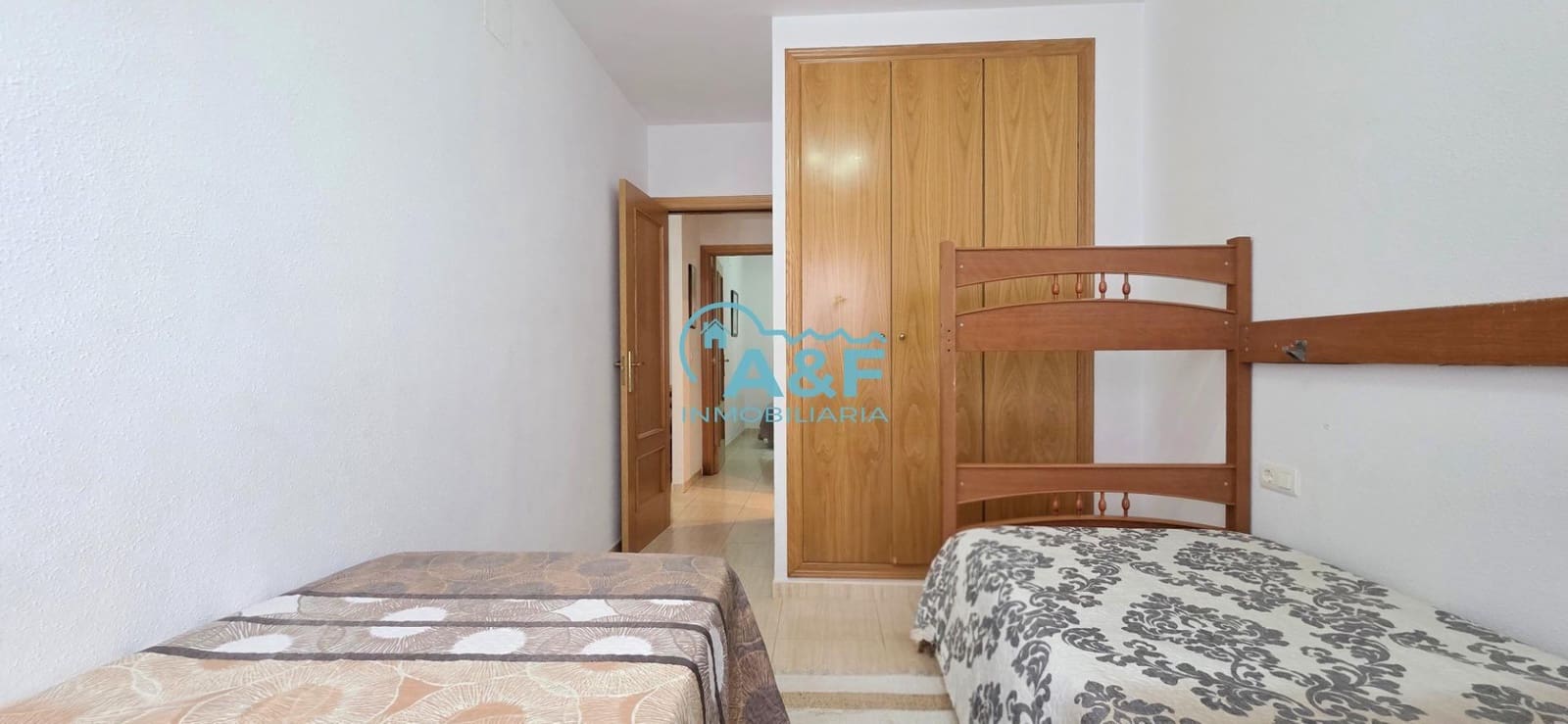2 soverom Leilighet til leie i Oropesa  med svømmebasseng - € 700 (Ref: 10076547)