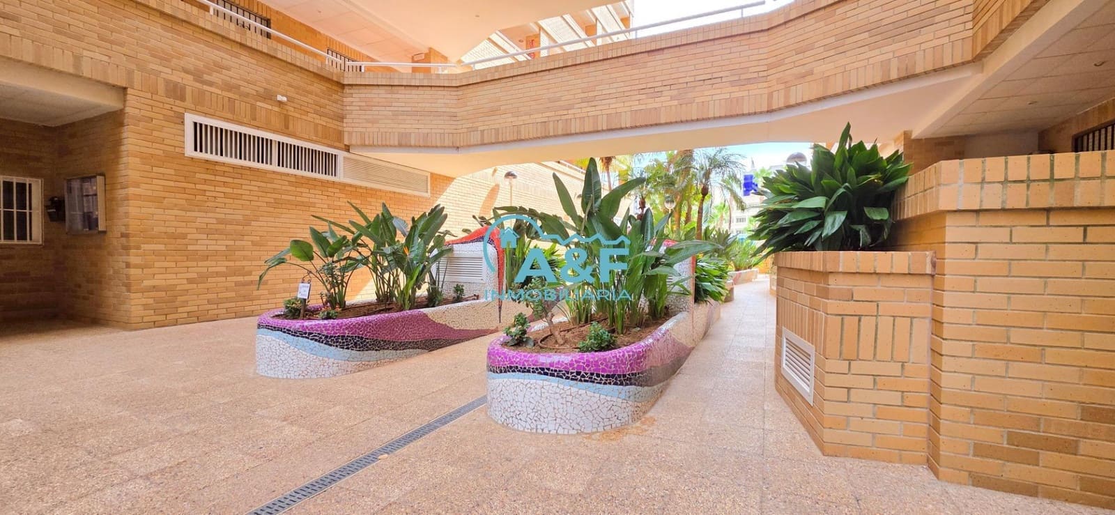 2 soverom Leilighet til salgs i Oropesa  med svømmebasseng - € 150 000 (Ref: 10090831)