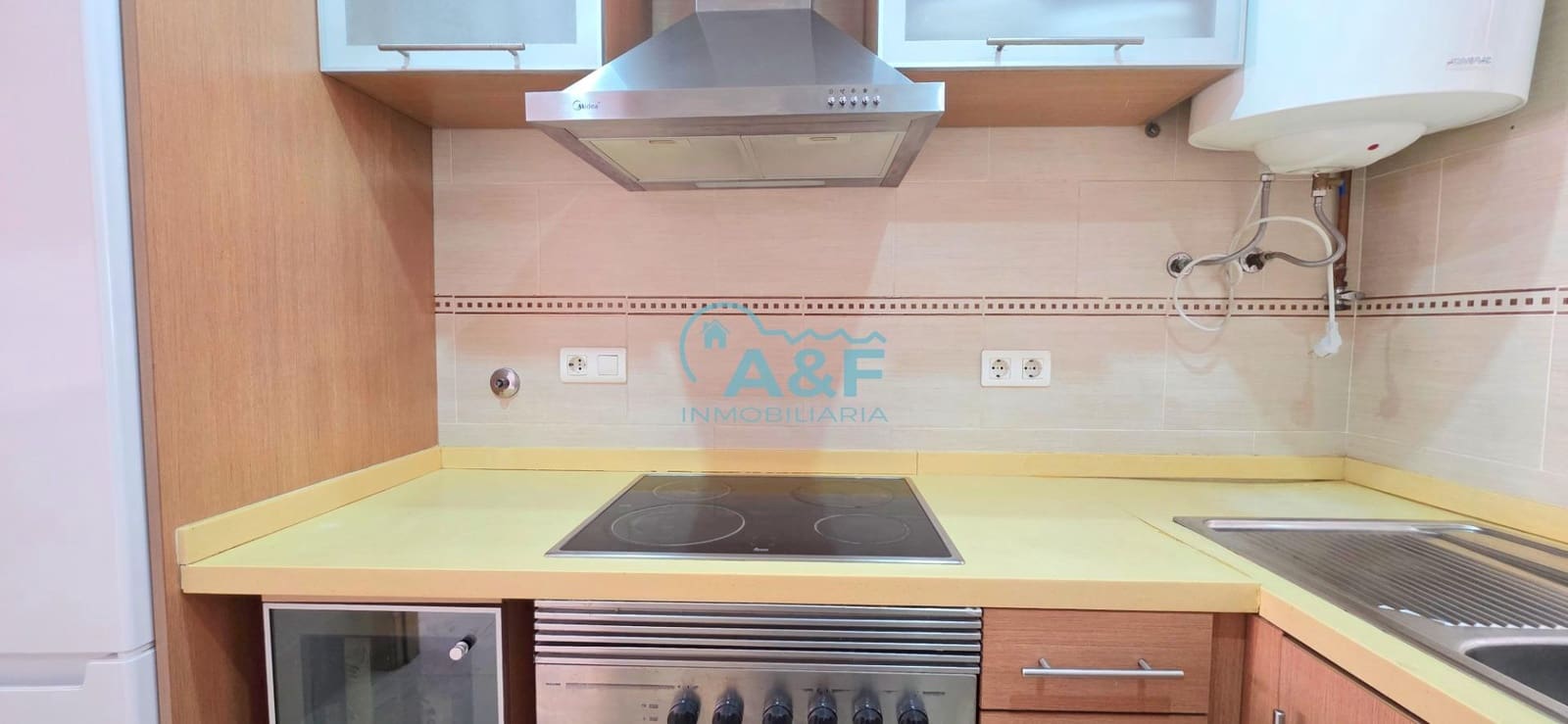 2 slaapkamer Appartement te koop in Oropesa  met zwembad garage - € 139.000 (Ref: 9388132)