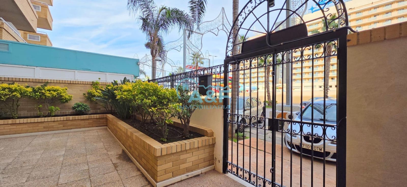 2 slaapkamer Appartement te koop in Oropesa  met zwembad garage - € 139.000 (Ref: 9388132)