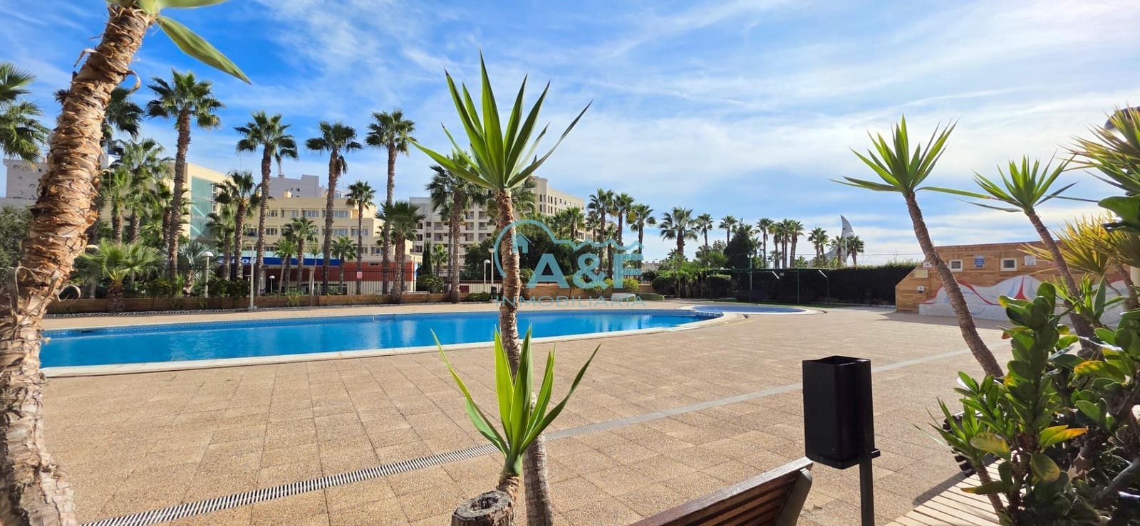 2 slaapkamer Appartement te koop in Oropesa  met zwembad garage - € 139.000 (Ref: 9388132)