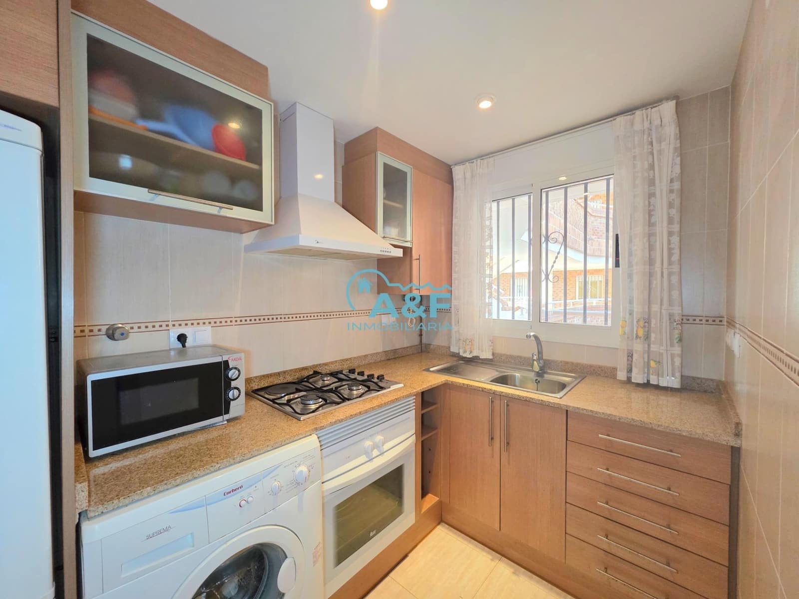 2 sovrum Lägenhet till salu i Oropesa  med pool - 140 000 € (Ref: 9388136)