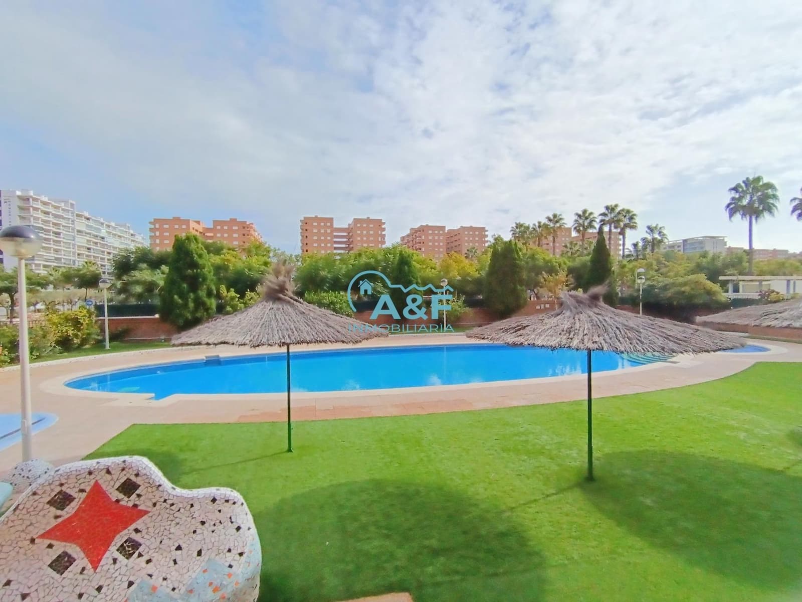 2 sovrum Lägenhet till salu i Oropesa  med pool - 140 000 € (Ref: 9388136)