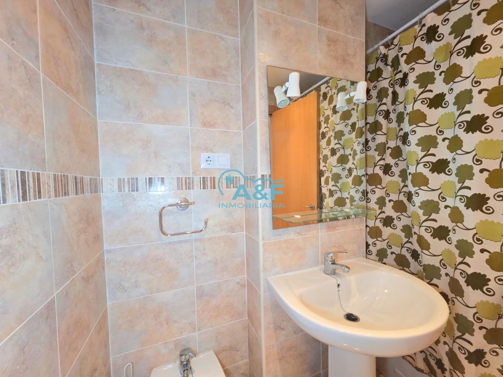 2 sovrum Lägenhet till salu i Oropesa  med pool - 140 000 € (Ref: 9388136)