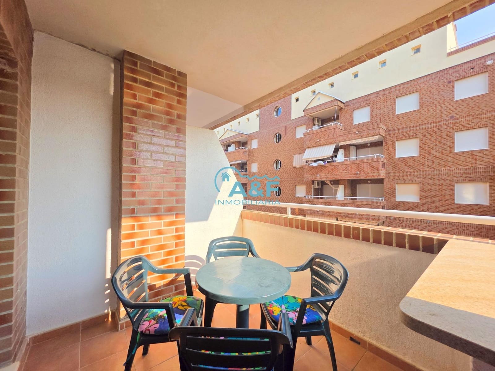 2 sovrum Lägenhet till salu i Oropesa  med pool - 140 000 € (Ref: 9388136)