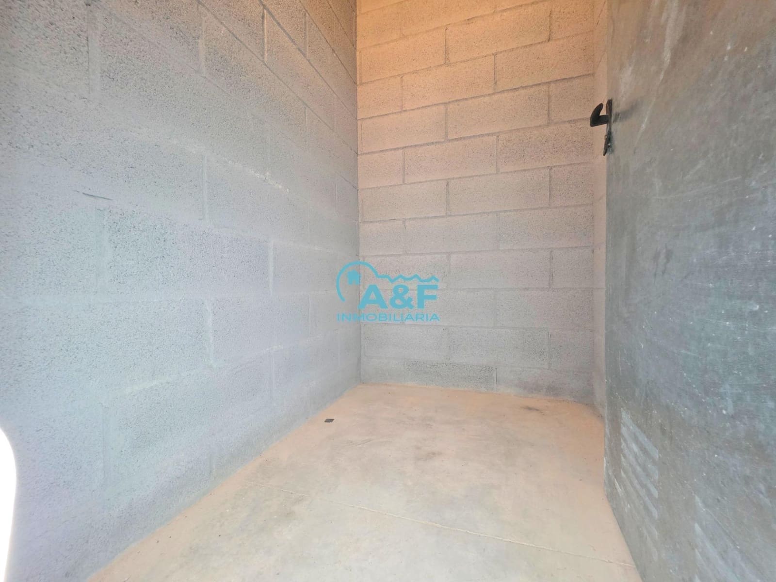 2 bedroom Apartment for sale in Oropesa  with pool garage - € 242,000 (Ref: 9388137)