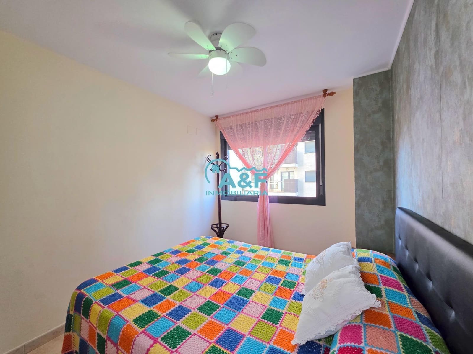 2 bedroom Apartment for sale in Oropesa  with pool garage - € 242,000 (Ref: 9388137)