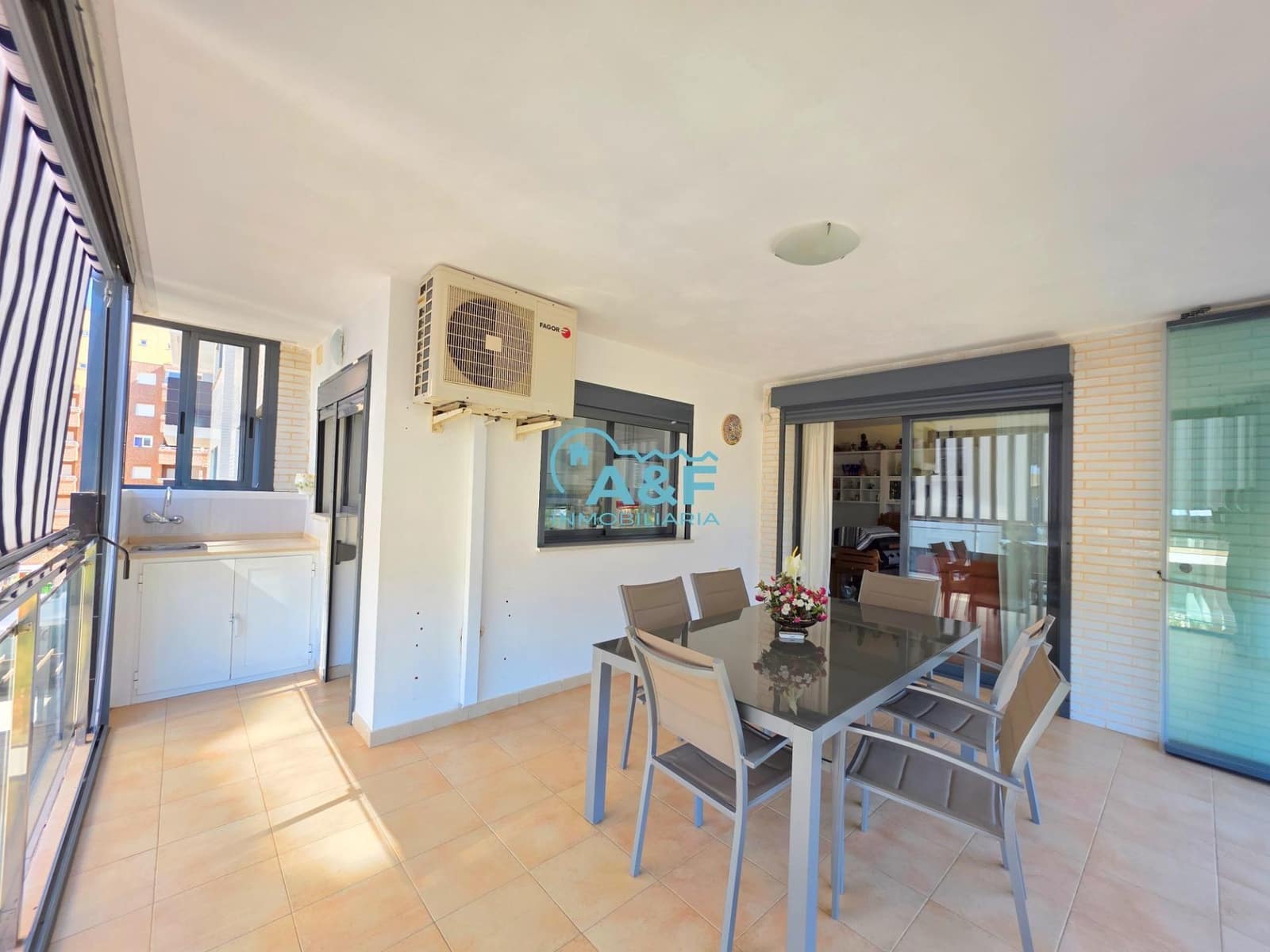 2 sovrum Lägenhet till salu i Oropesa  med pool garage - 242 000 € (Ref: 9388138)