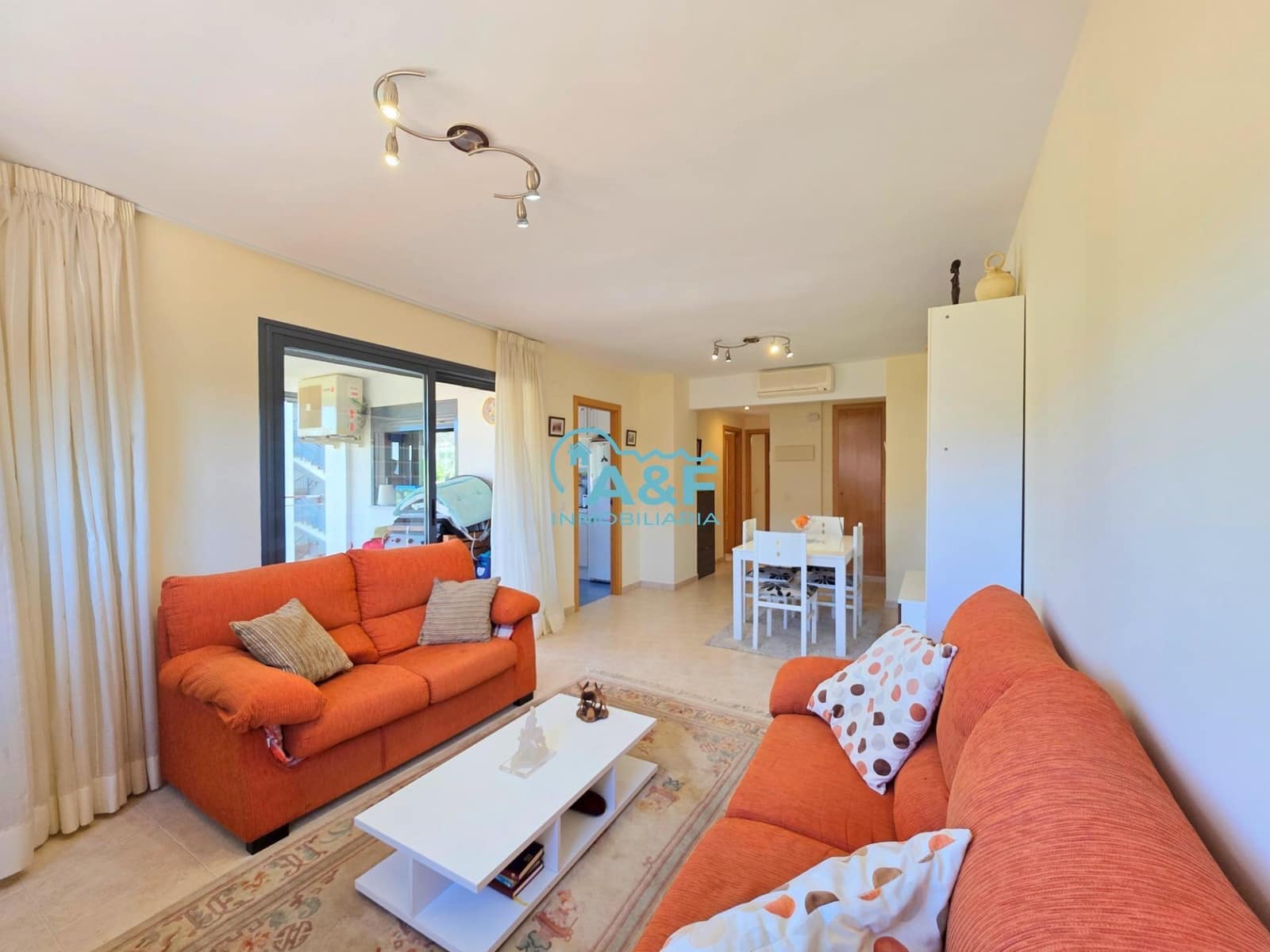 2 sovrum Lägenhet till salu i Oropesa  med pool garage - 242 000 € (Ref: 9388138)