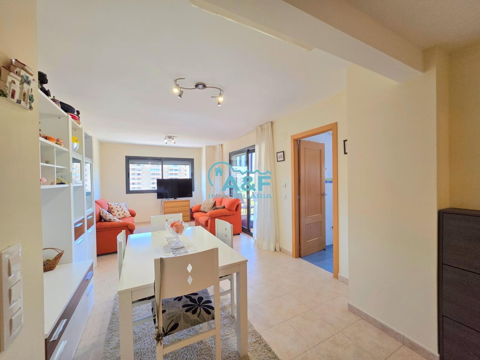 2 sovrum Lägenhet till salu i Oropesa  med pool garage - 242 000 € (Ref: 9388138)