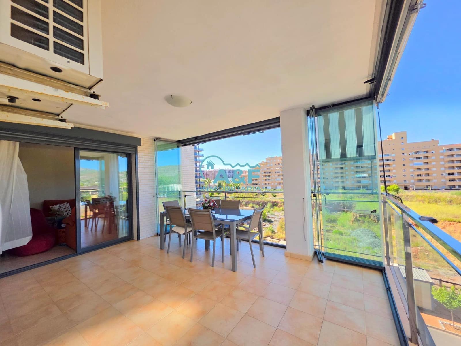 2 sovrum Lägenhet till salu i Oropesa  med pool garage - 242 000 € (Ref: 9388138)