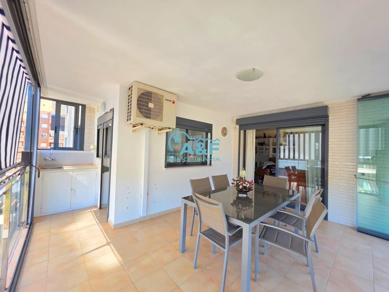 2 chambre Appartement à vendre à Oropesa  avec piscine garage - 242 000 € (Ref: 9388138)